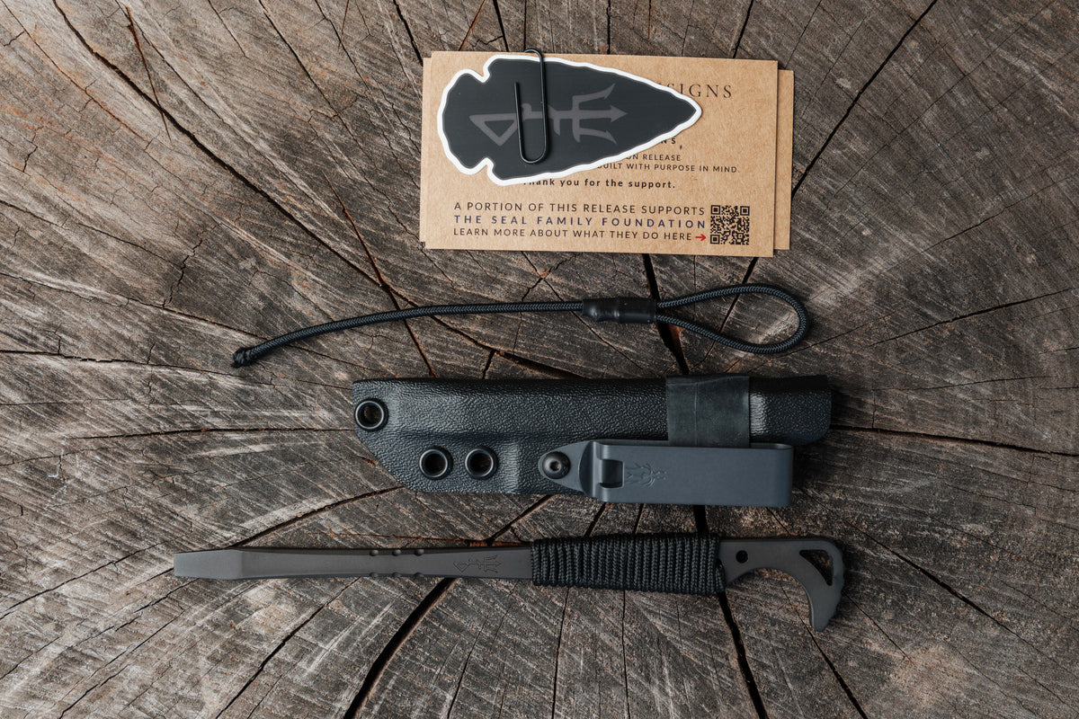 WOLF FORTY X WARPAINT BADGER –– Black